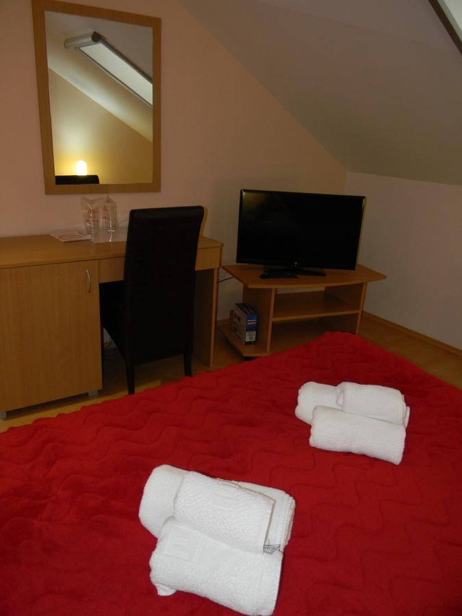 Stari Mlin Hotel Vrsac Bagian luar foto